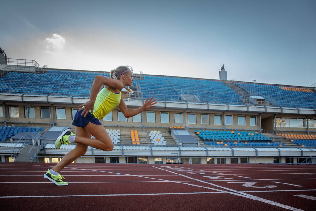 田径——南京室内世锦赛：舒衡获男子跳远第六名